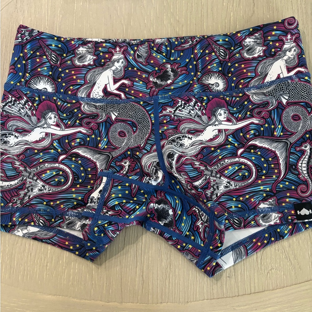 Wodbottom Vibrant Mermaid Pattern Women's Bike Shorts